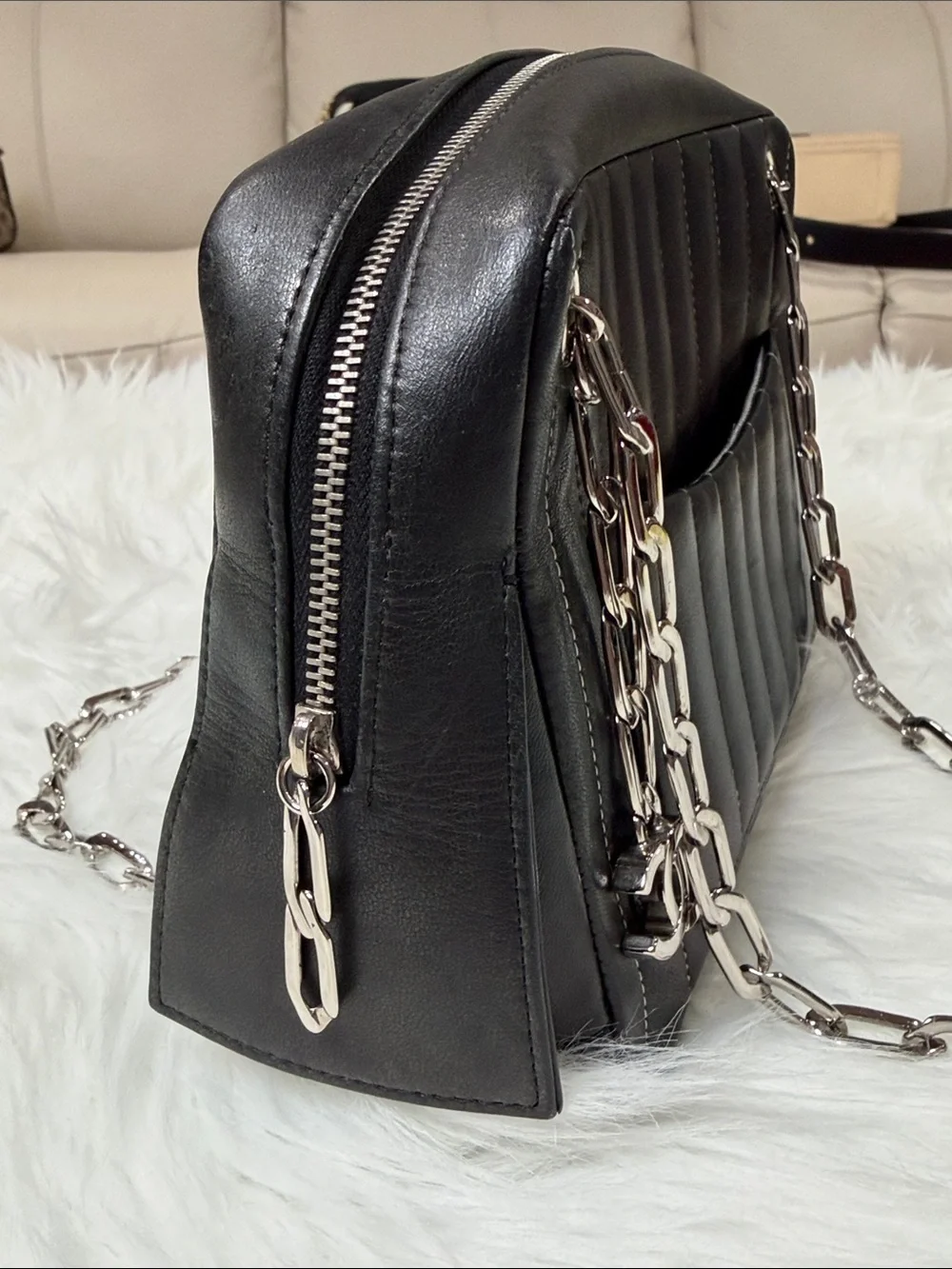 💯Authentic Chanel Black Leather Camera Shoulder Bag Silver CC Chain Charm🍀